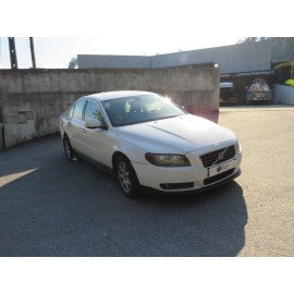 VOLVO - S80